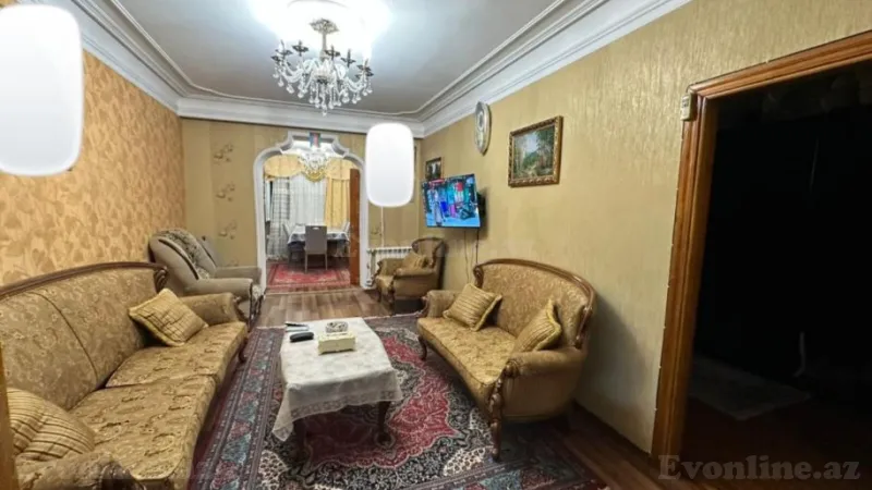 Satılır 5 otaqlı Mənzil Köhnə tikili 100 m² Əhmədli