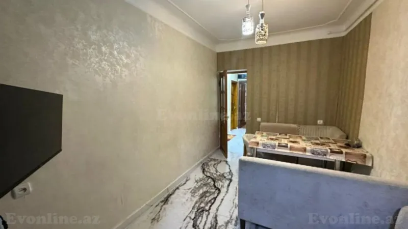 Satılır 5 otaqlı Mənzil Köhnə tikili 100 m² Əhmədli - şəkil 2