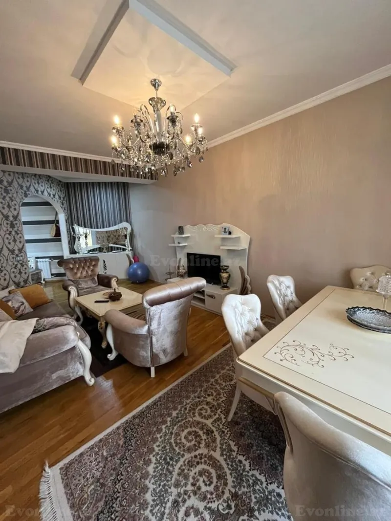 Satılır 3 otaqlı Mənzil Yeni tikili 130 m² 8-ci mikrorayon - şəkil 2
