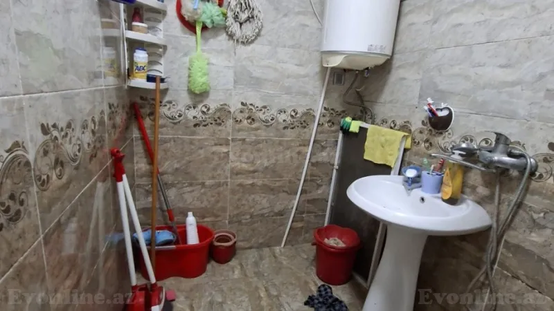 Satılır 2 otaqlı Mənzil Köhnə tikili 47 m² 4-cü mikrorayon - şəkil 3