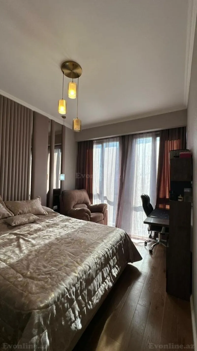 Satılır 4 otaqlı Mənzil Yeni tikili 121 m² Yasamal r. - şəkil 5