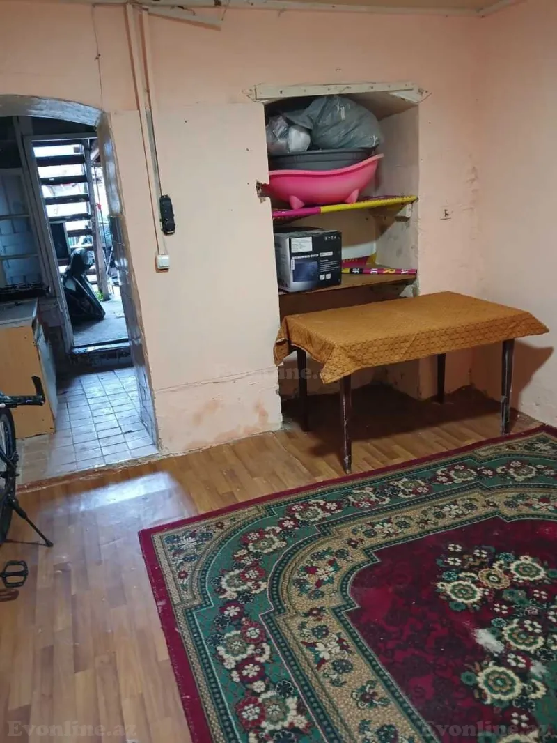 Kirayə verilir 1 otaqlı Mənzil Köhnə tikili 14 m² Nizami m. - şəkil 2