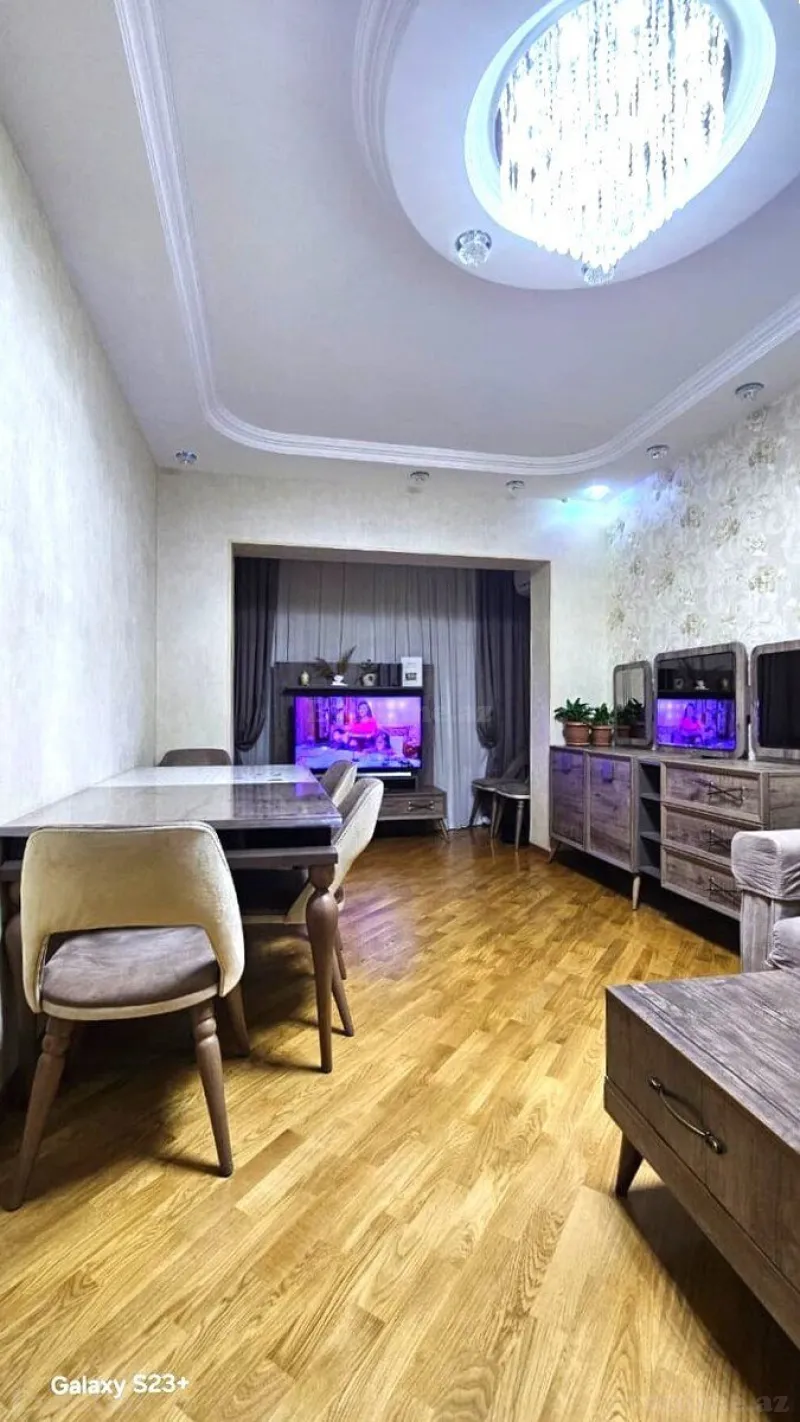 Satılır 3 otaqlı Mənzil Köhnə tikili 90 m² Həzi Aslanov m.