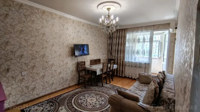 Satılır 2 otaqlı Mənzil Köhnə tikili 50 m² 7-ci mikrorayon - şəkil 2