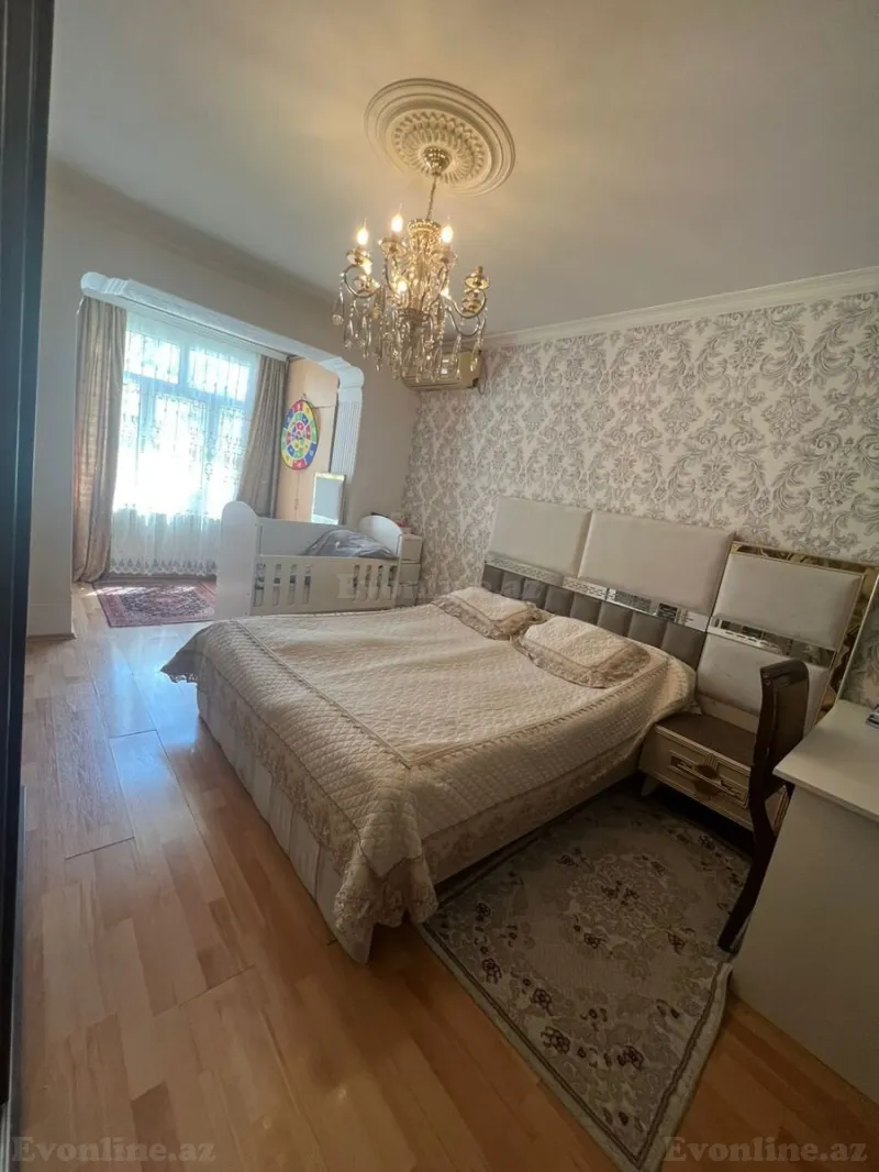 Satılır 4 otaqlı Mənzil Köhnə tikili 111 m² Sabunçu r. - şəkil 5