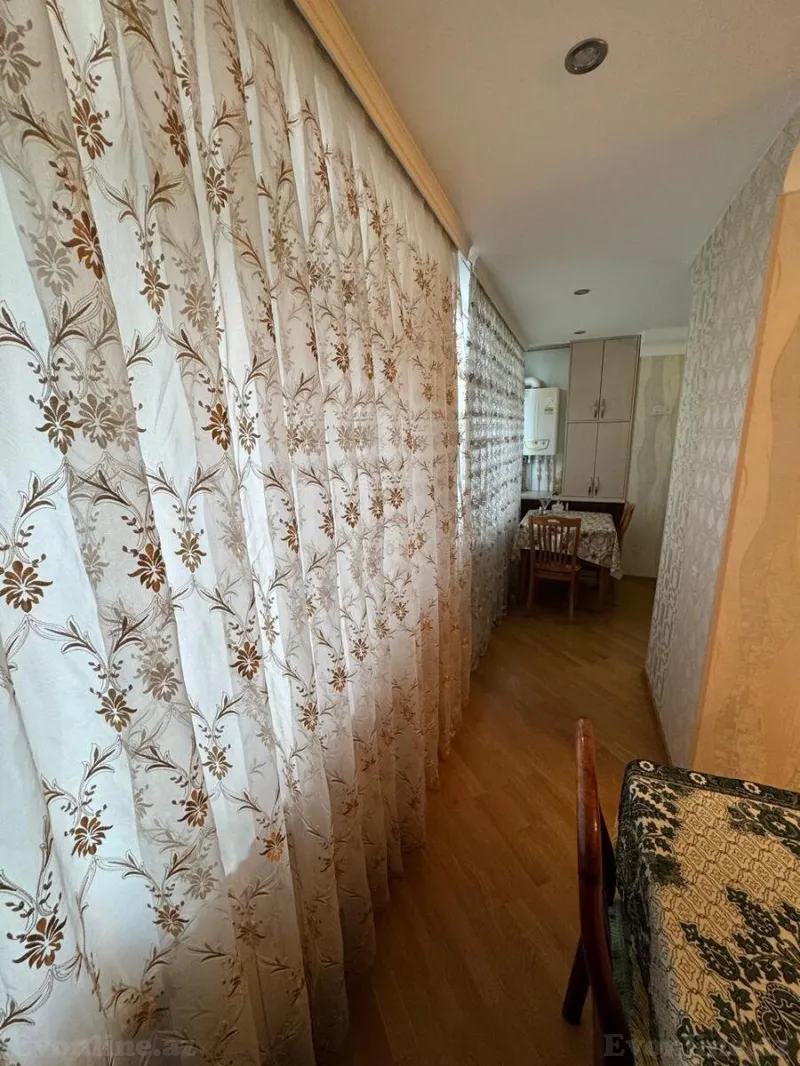 Satılır 2 otaqlı Mənzil Köhnə tikili 60 m² 8-ci mikrorayon - şəkil 4