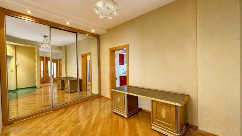 Satılır 3 otaqlı Mənzil Yeni tikili 145 m² Elmlər Akademiyası m. - şəkil 6