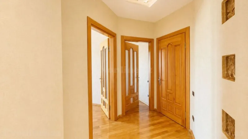 Satılır 3 otaqlı Mənzil Yeni tikili 145 m² Elmlər Akademiyası m. - şəkil 8