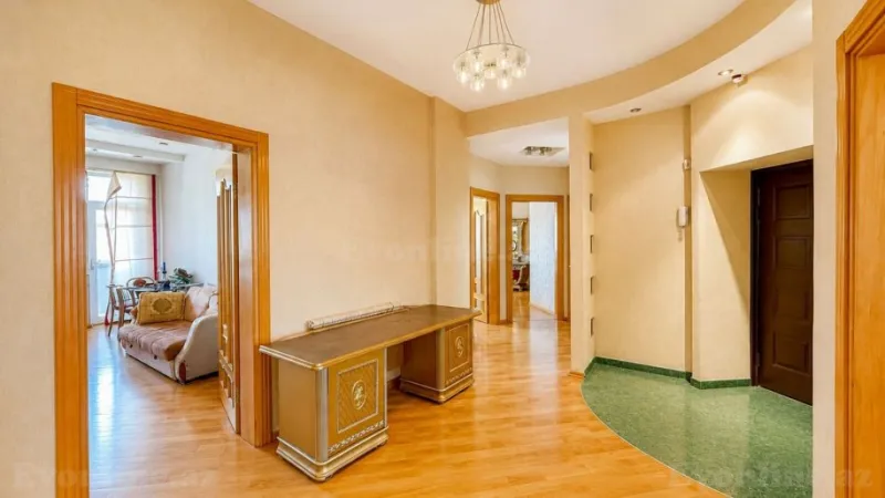 Satılır 3 otaqlı Mənzil Yeni tikili 145 m² Elmlər Akademiyası m. - şəkil 9