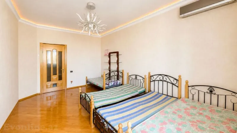 Satılır 3 otaqlı Mənzil Yeni tikili 145 m² Elmlər Akademiyası m. - şəkil 14