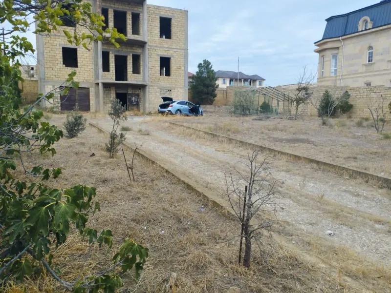 Satılır 8 otaqlı Həyət evi 299.9 m² Badamdar - şəkil 2