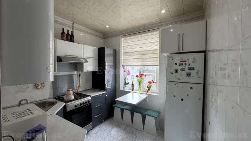 Satılır 3 otaqlı Mənzil Köhnə tikili 85 m² Xətai m. - şəkil 15