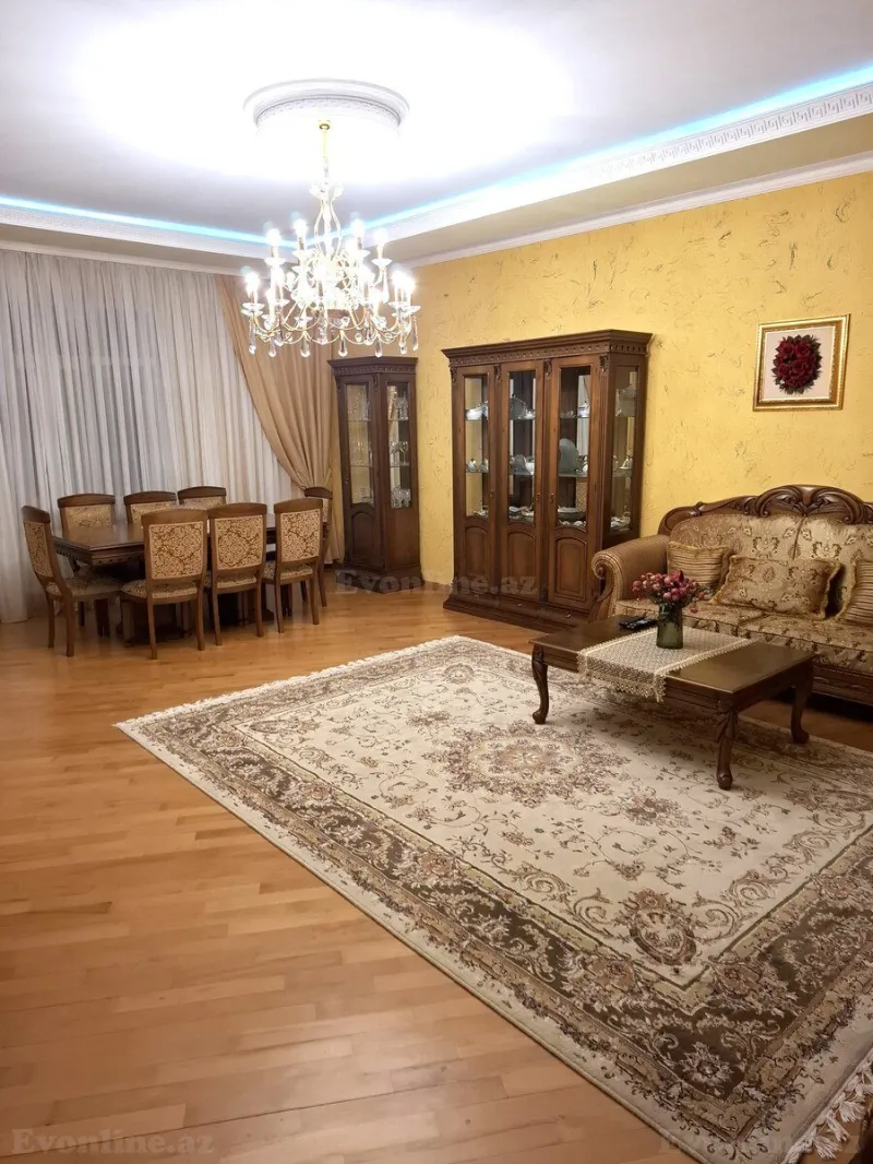 4 otaqlı Mənzil 185 m² Həzi Aslanov m. Satılır