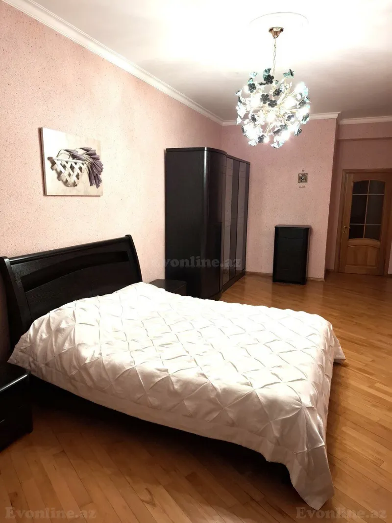 Satılır 4 otaqlı Mənzil Yeni tikili 185 m² Həzi Aslanov m. - şəkil 5
