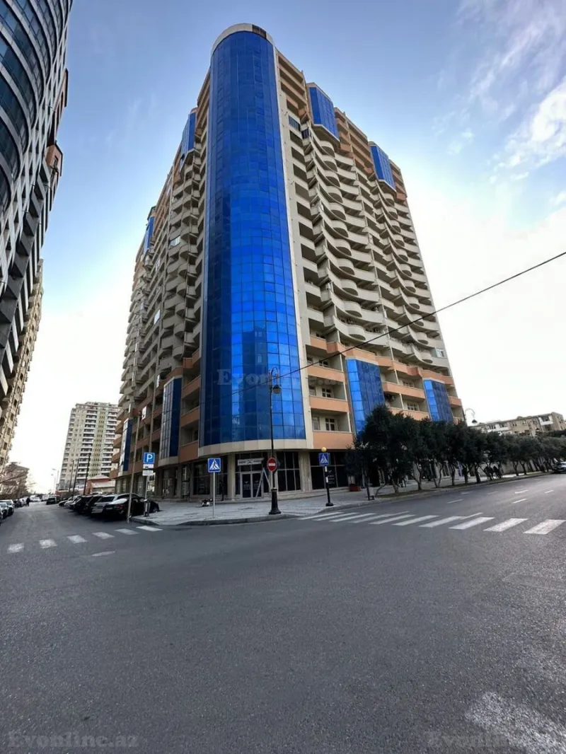 2 otaqlı Mənzil 60 m² Xətai m. Kirayə verilir