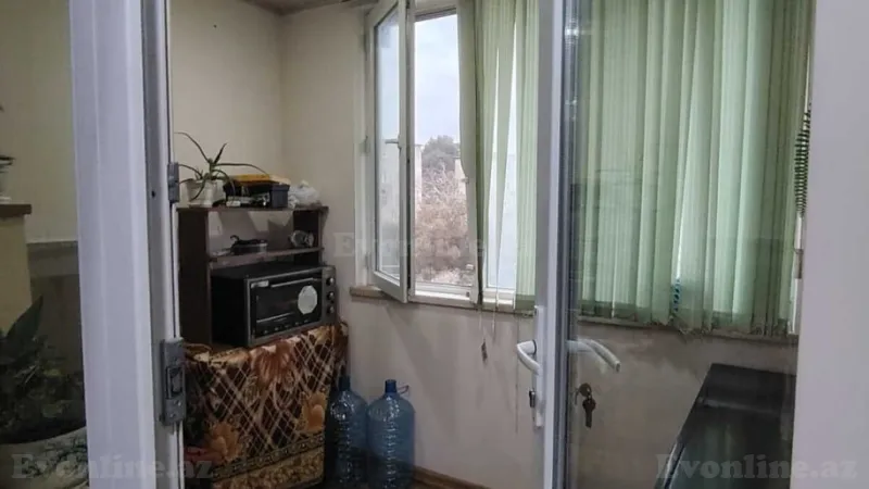 Satılır 3 otaqlı Mənzil Köhnə tikili 75 m² Neftçilər m. - şəkil 10
