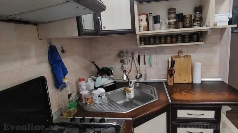Satılır 3 otaqlı Mənzil Köhnə tikili 75 m² Neftçilər m. - şəkil 18