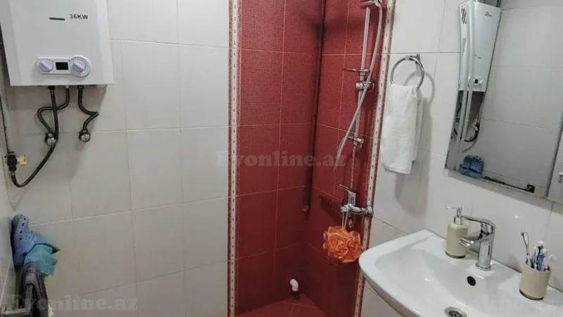 Satılır 3 otaqlı Mənzil Köhnə tikili 75 m² Neftçilər m. - şəkil 20