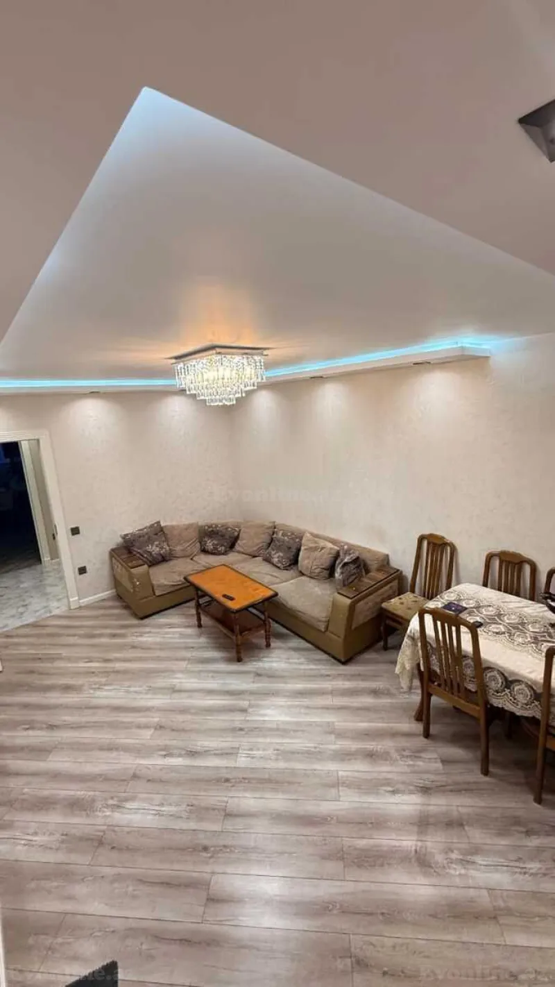 3 otaqlı Mənzil 82 m² Suraxanı r. Satılır