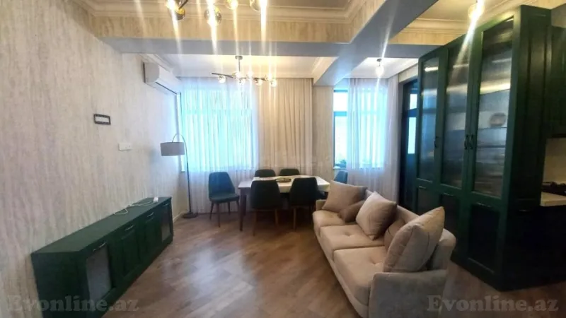 Satılır 3 otaqlı Mənzil Yeni tikili 70 m² Səbail r. - şəkil 2