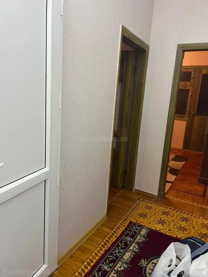 Satılır 2 otaqlı Mənzil Köhnə tikili 50 m² 8-ci mikrorayon - şəkil 5