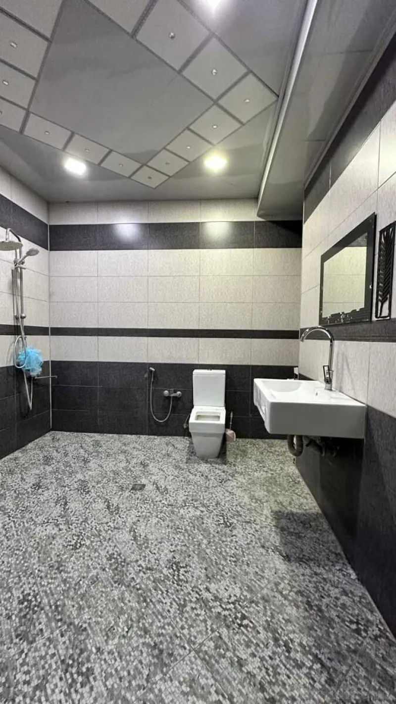 Kirayə verilir 4 otaqlı Mənzil Yeni tikili 130 m² Həzi Aslanov m. - şəkil 10