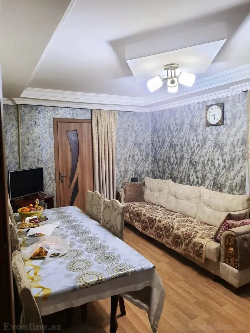 2 otaqlı Mənzil 40 m² Neftçilər m. Satılır