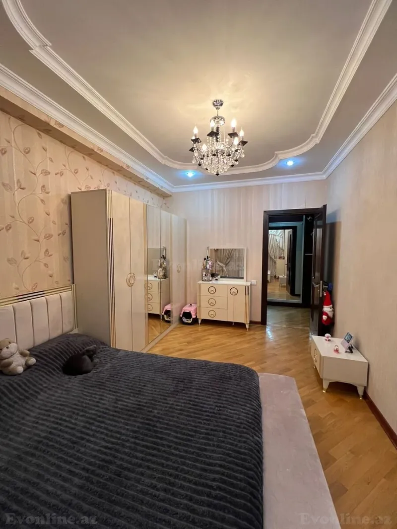 Satılır 4 otaqlı Mənzil Yeni tikili 140 m² İnşaatçılar m. - şəkil 6