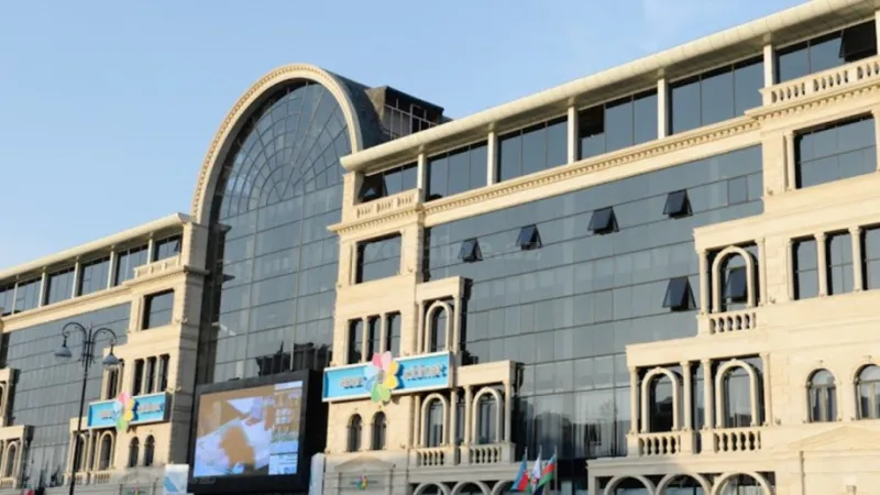 Satılır 2 otaqlı Mənzil Köhnə tikili 40 m² Elmlər Akademiyası m.
