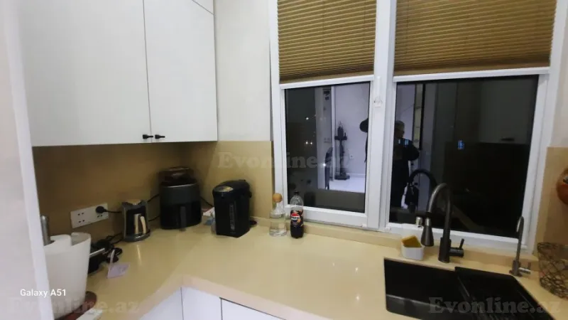 Satılır 2 otaqlı Mənzil Köhnə tikili 70 m² Elmlər Akademiyası m. - şəkil 16