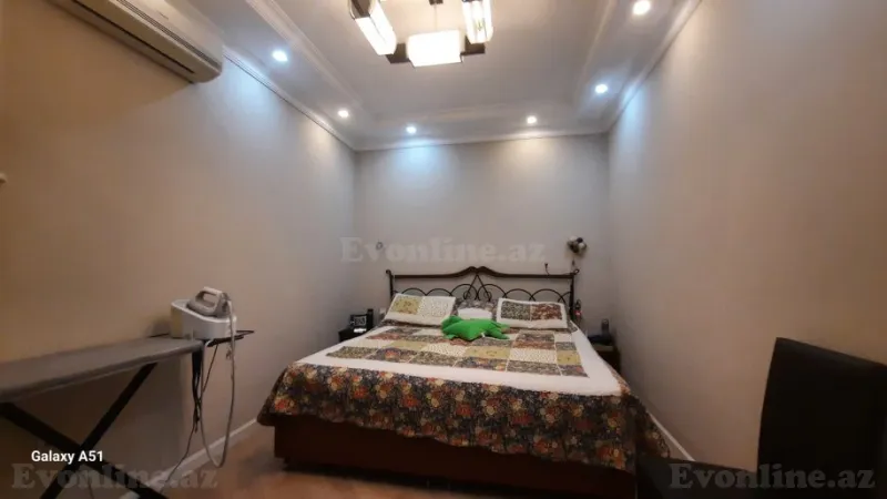Satılır 2 otaqlı Mənzil Köhnə tikili 70 m² Elmlər Akademiyası m. - şəkil 24