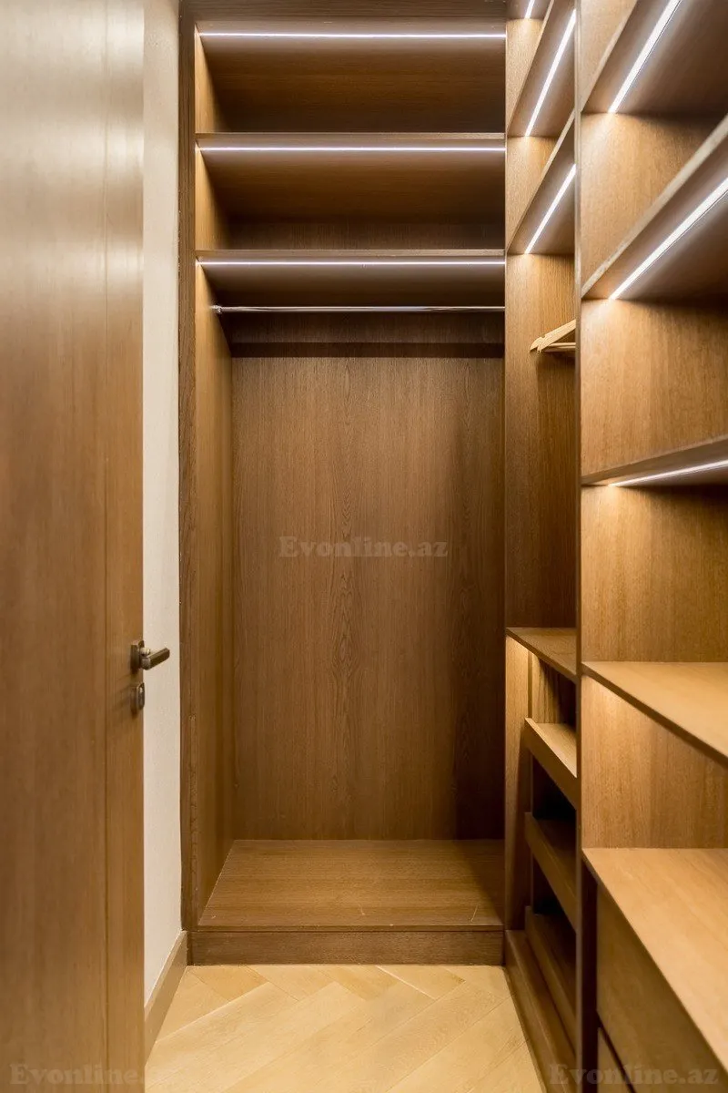 Kirayə verilir 3 otaqlı Mənzil Yeni tikili 186 m² Xətai m. - şəkil 9