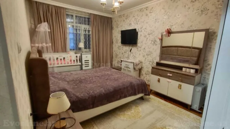 Satılır 3 otaqlı Mənzil Köhnə tikili 80 m² Xalqlar Dostluğu m. - şəkil 7