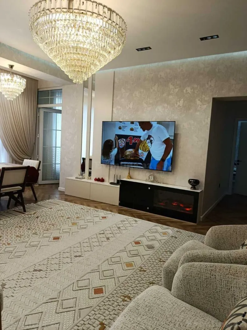 Satılır 3 otaqlı Mənzil Yeni tikili 120 m² İnşaatçılar m. - şəkil 4