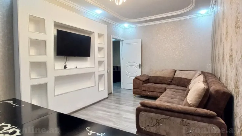 Kirayə verilir 3 otaqlı Mənzil Köhnə tikili 80 m² 8-ci kilometr
