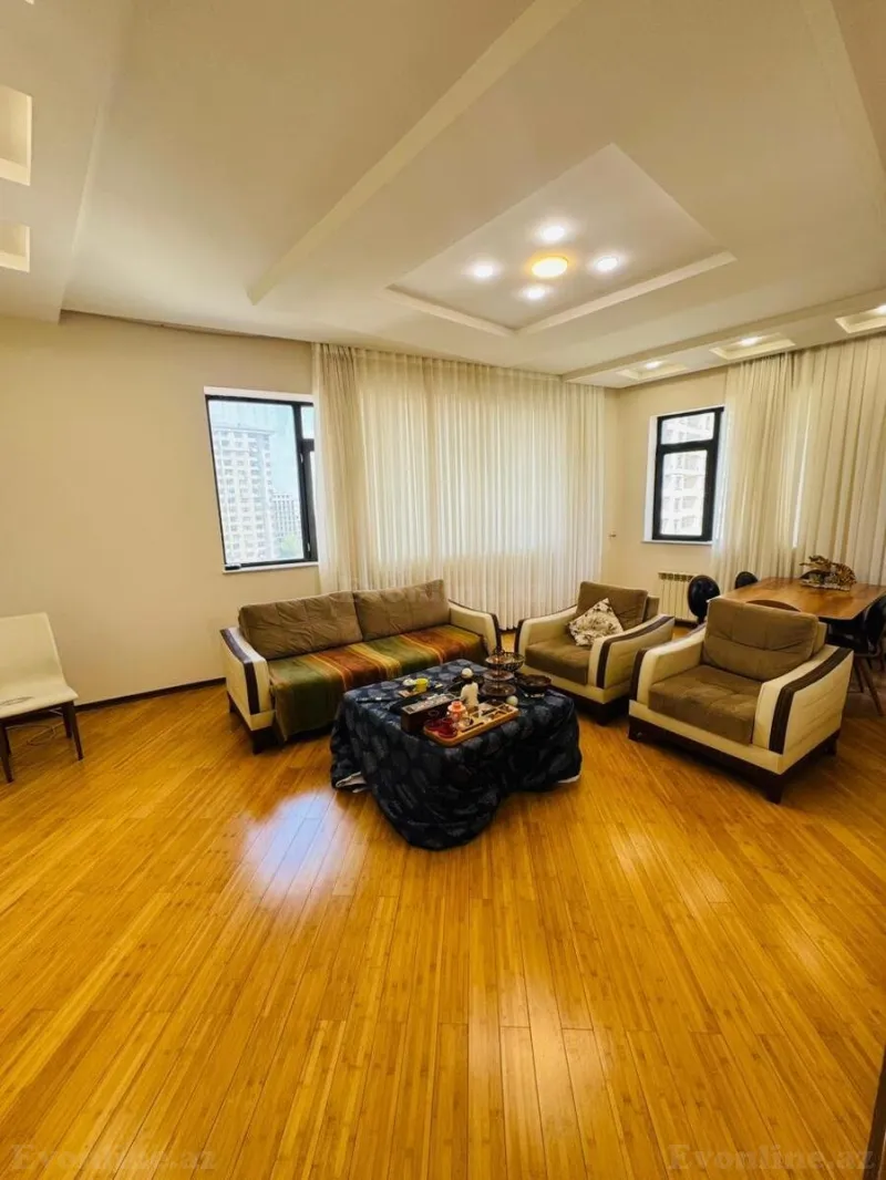 Satılır 4 otaqlı Mənzil Yeni tikili 170 m² Nəsimi r. - şəkil 7