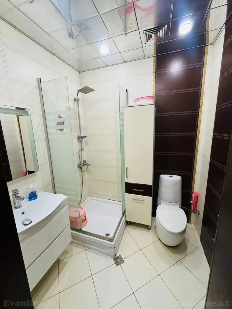 Satılır 4 otaqlı Mənzil Yeni tikili 170 m² Nəsimi r. - şəkil 16