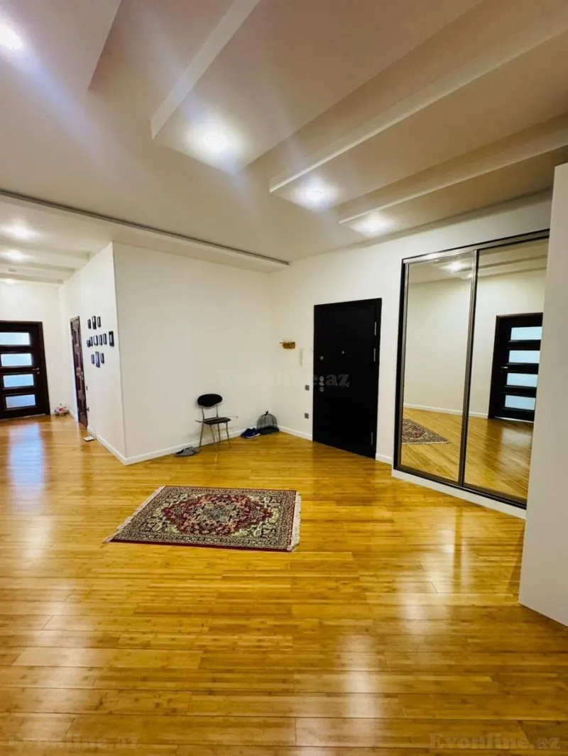 Satılır 4 otaqlı Mənzil Yeni tikili 170 m² Nəsimi r. - şəkil 18