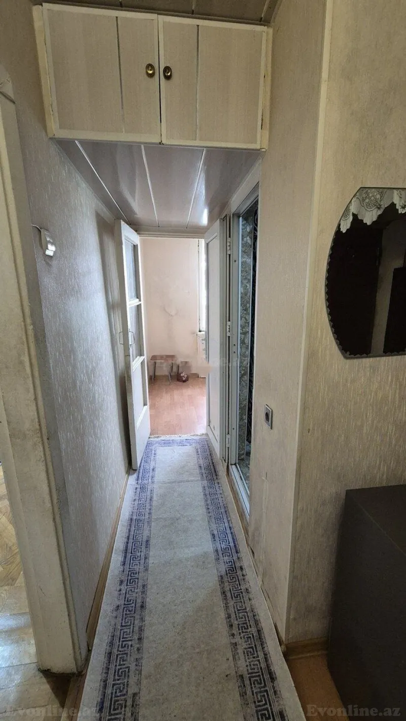 Satılır 1 otaqlı Mənzil Köhnə tikili 30 m² İnşaatçılar m. - şəkil 3