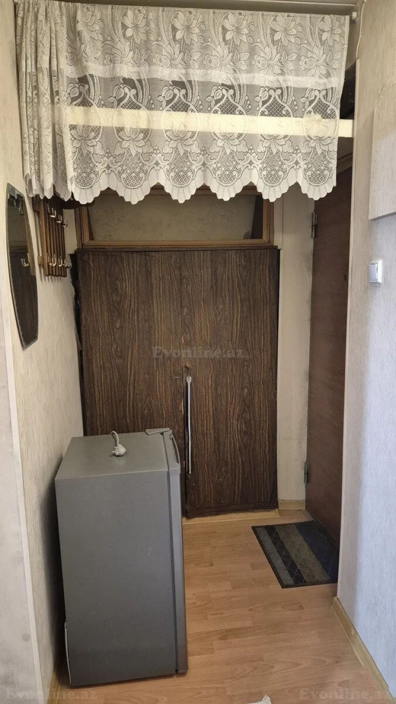 Satılır 1 otaqlı Mənzil Köhnə tikili 30 m² İnşaatçılar m. - şəkil 4