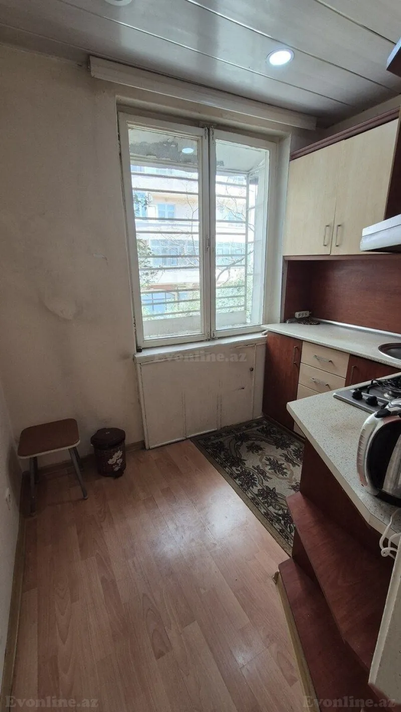 Satılır 1 otaqlı Mənzil Köhnə tikili 30 m² İnşaatçılar m. - şəkil 5