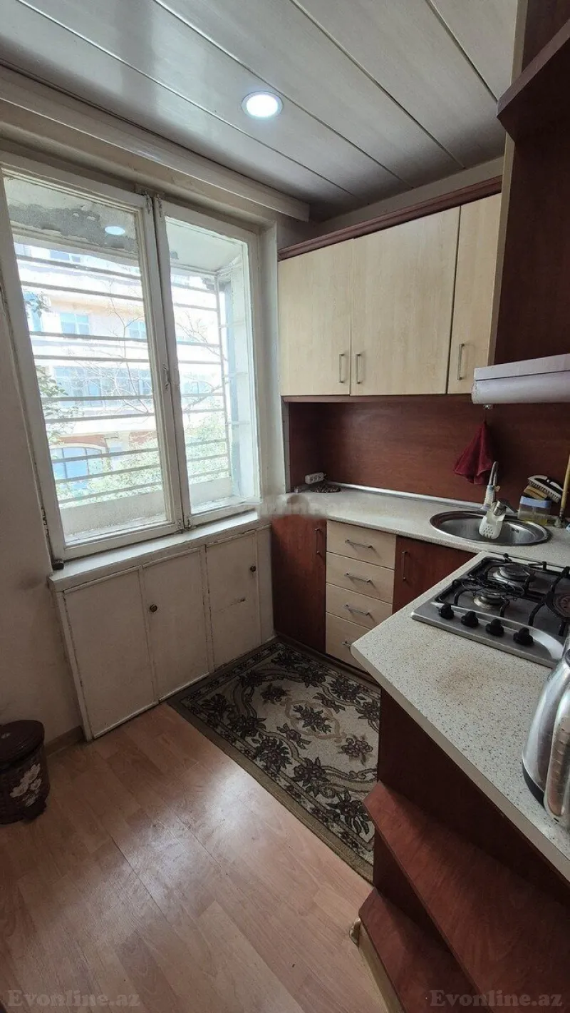 Satılır 1 otaqlı Mənzil Köhnə tikili 30 m² İnşaatçılar m. - şəkil 6