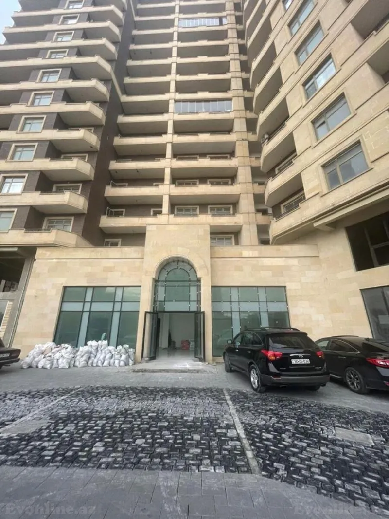 Satılır 4 otaqlı Mənzil Yeni tikili 140 m² Səbail r. - şəkil 5