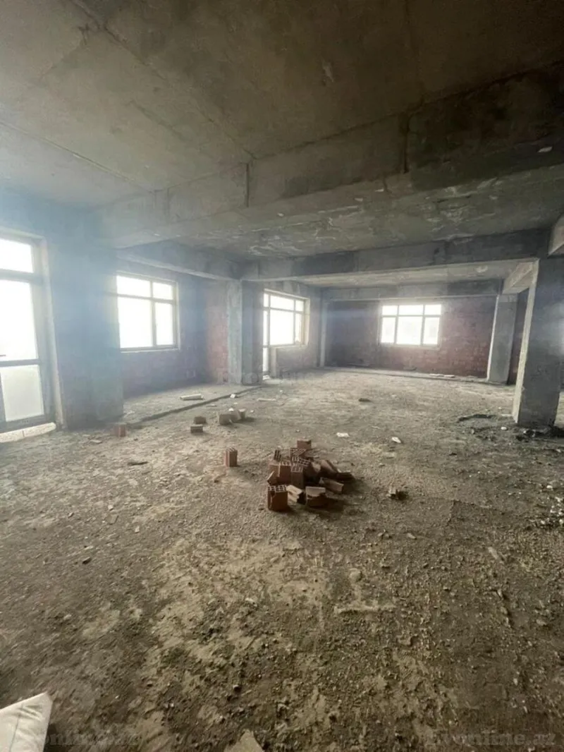 Satılır 4 otaqlı Mənzil Yeni tikili 140 m² Səbail r. - şəkil 10