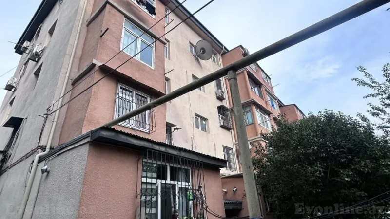 2 otaqlı Mənzil 40 m² Qara Qarayev m. Kirayə verilir