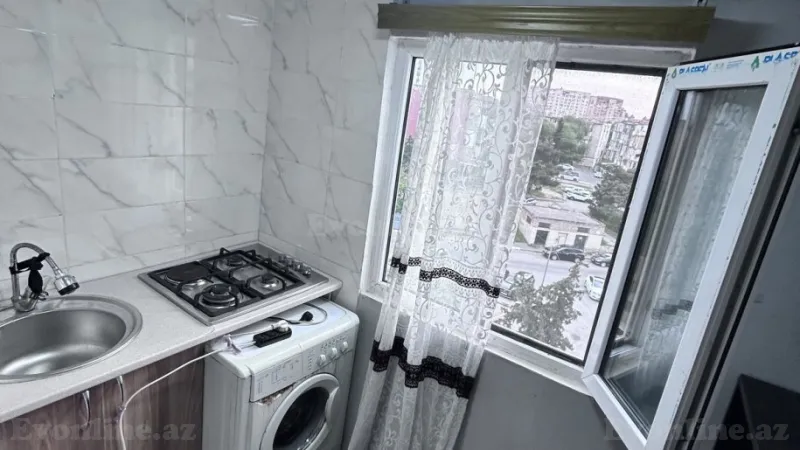 Kirayə verilir 2 otaqlı Mənzil Köhnə tikili 40 m² Qara Qarayev m. - şəkil 10