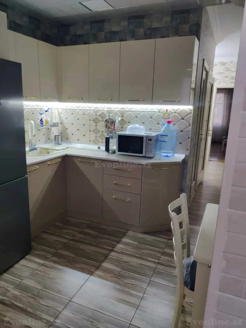 Satılır 3 otaqlı Mənzil Köhnə tikili 90 m² Həzi Aslanov - şəkil 8