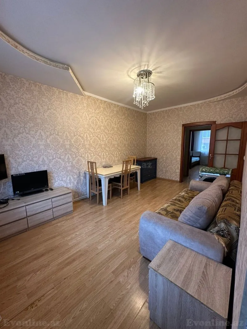 Satılır 2 otaqlı Mənzil Köhnə tikili 55 m² 2-ci mikrorayon - şəkil 2