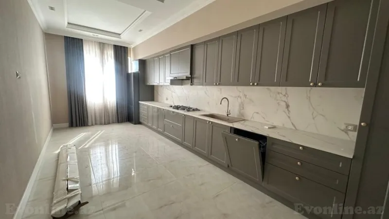 Satılır 4 otaqlı Mənzil Yeni tikili 235 m² 28 May m. - şəkil 3