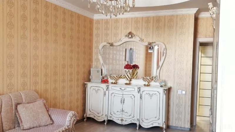Satılır 2 otaqlı Mənzil Yeni tikili 75 m² İnşaatçılar m. - şəkil 2